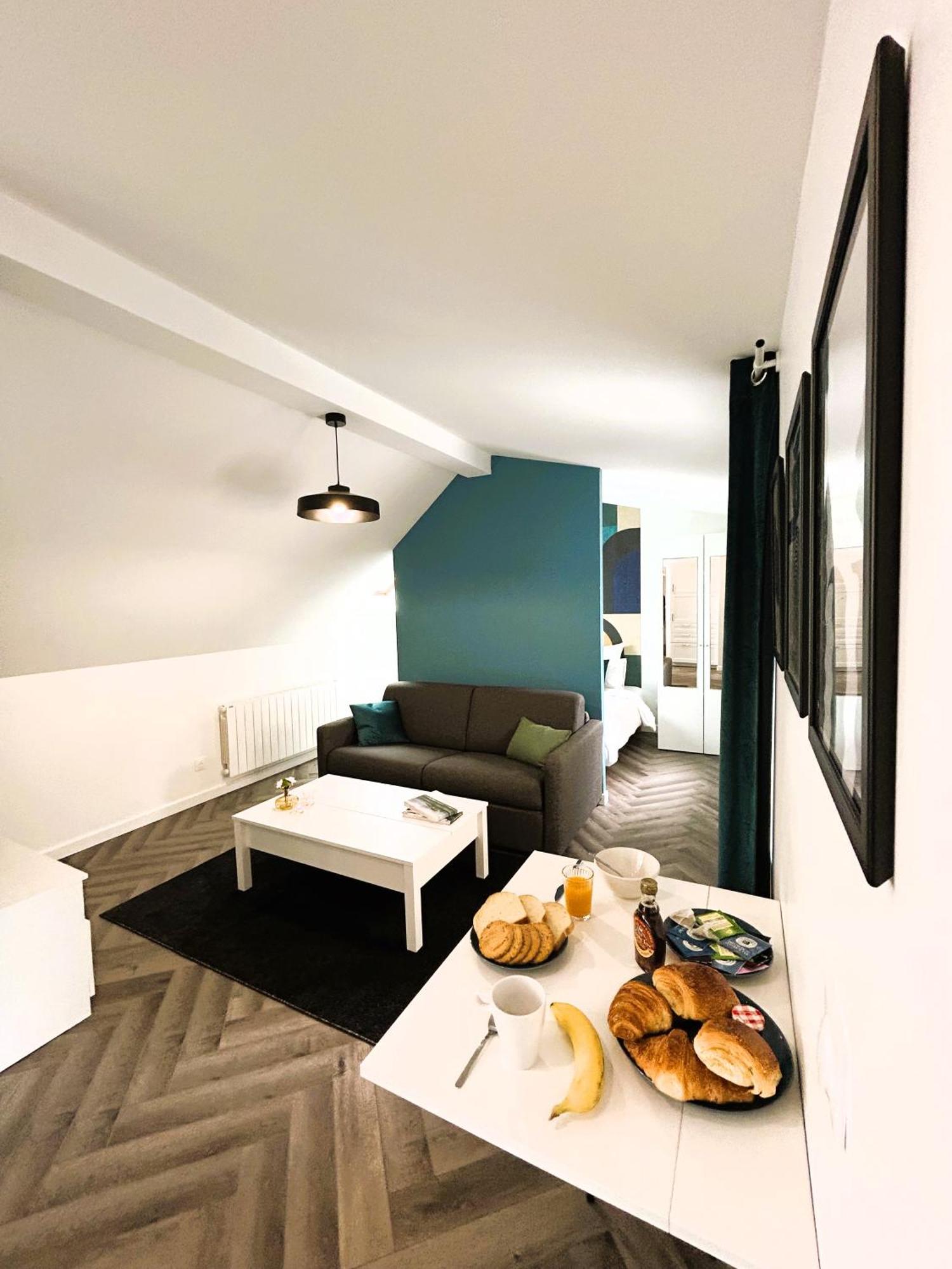 La Maison Hugo Montreuil  Zewnętrze zdjęcie